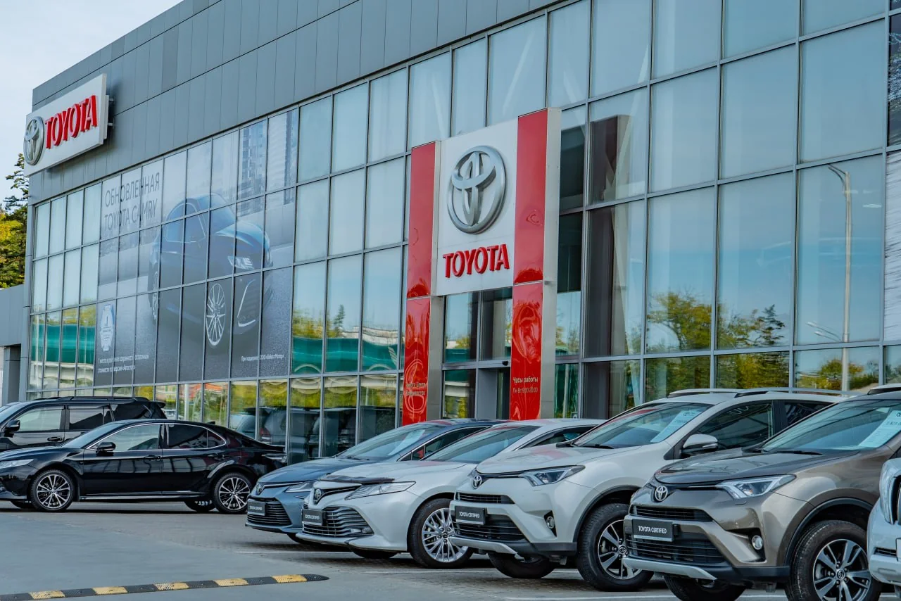 Дилерский центр Summit Motors во Владивостоке